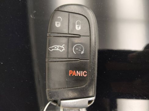 Used 2019 Dodge Charger SXT AWD/4WD image 32