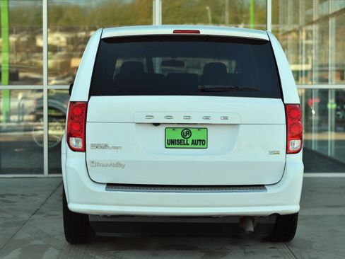 Used 2017 Dodge Grand Caravan SE w/ Power Window Group FWD image 7