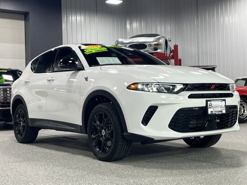 Used 2024 Dodge Hornet GT Plus w/ GT Blacktop Package image 6