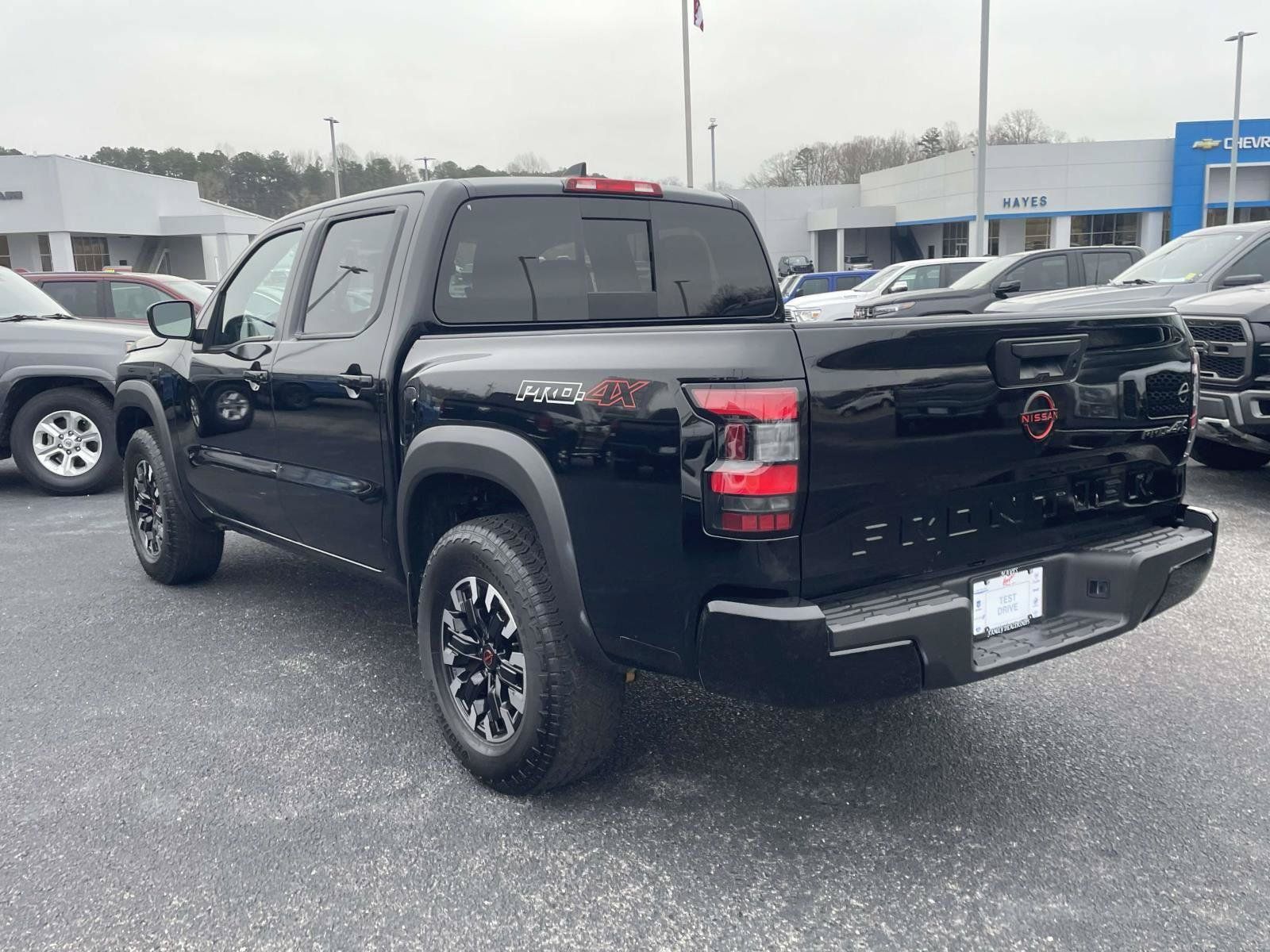 Used 2024 Nissan Frontier PRO-4X AWD/4WD image 4