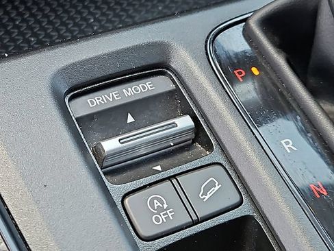 Used 2024 Honda CR-V LX image 25