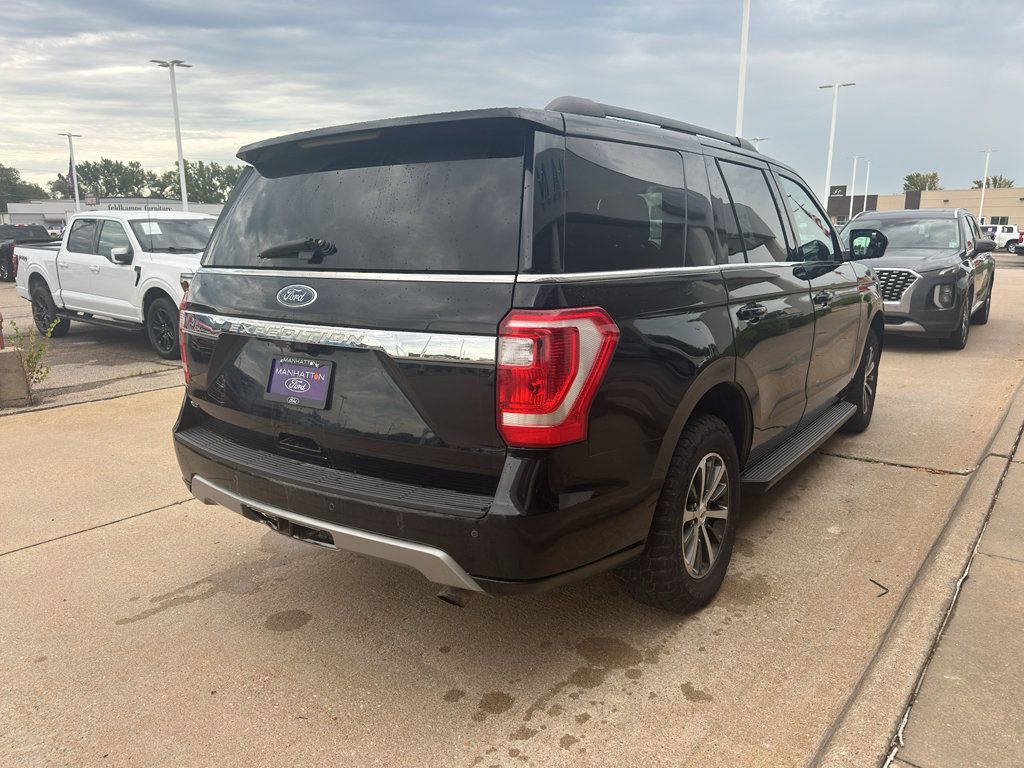 Used 2018 Ford Expedition XLT AWD/4WD image 18