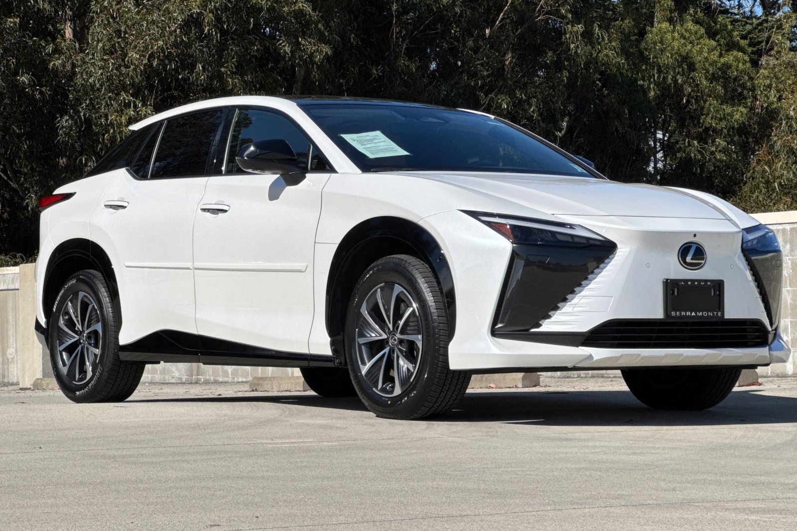 Certified 2023 Lexus RZ 450e Premium w/ Technology Package AWD/4WD image 6