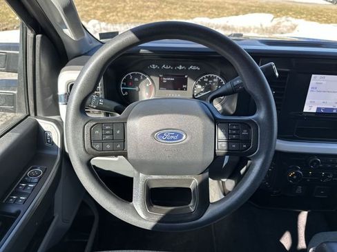 Used 2025 Ford F250 XLT image 13