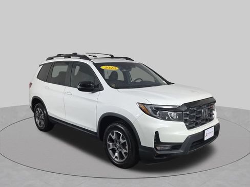 Used 2023 Honda Passport TrailSport image 12