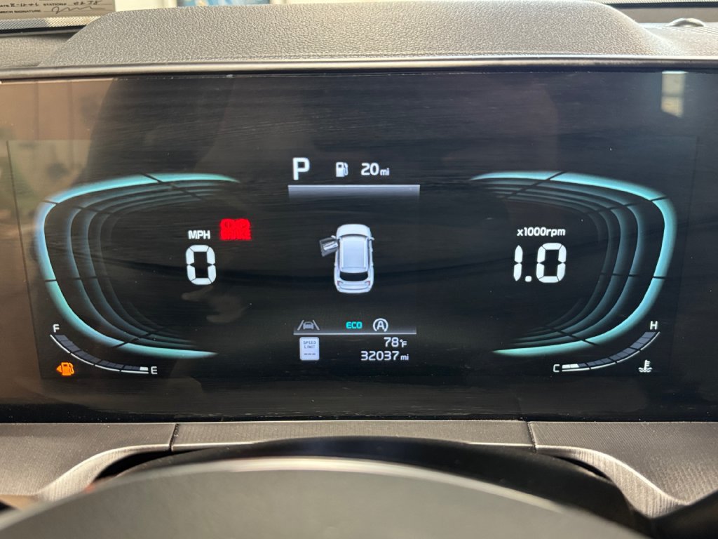 Certified 2024 Kia Telluride S w/ S Sunroof Package AWD/4WD image 16