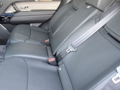 New 2026 Land Rover Range Rover SV image 4