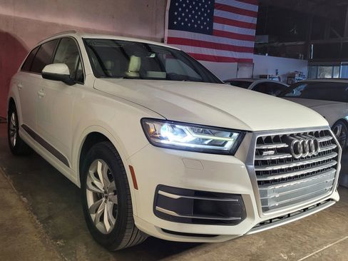 Used 2017 Audi Q7 3.0T Premium image 5