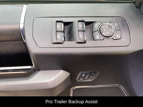 Used 2018 Ford F150 Platinum w/ Equipment Group 701A Luxury image 17