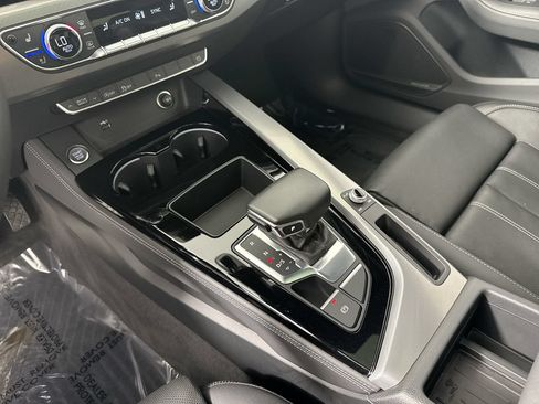 Used 2023 Audi A4 2.0T Premium Plus w/ Premium Plus Package AWD/4WD image 17