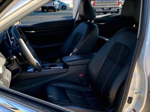 Used 2022 Nissan Altima 2.5 SR image 7