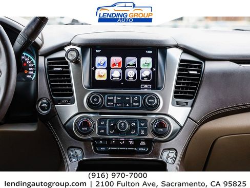 Used 2018 Chevrolet Suburban Premier image 11