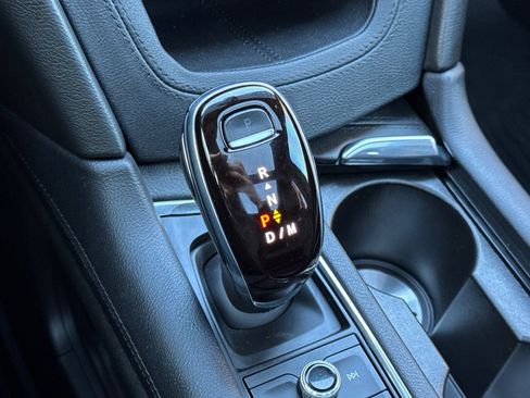 Used 2020 Cadillac XT6 Premium Luxury w/ Platinum Package image 29