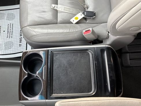 Used 2017 Toyota Sienna XLE image 30