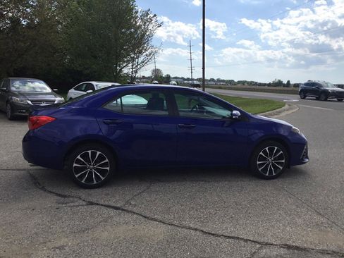 Used 2017 Toyota Corolla SE FWD image 11