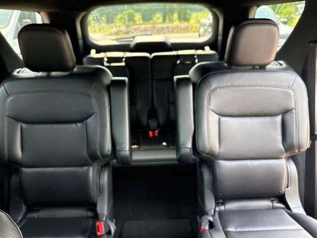 Certified 2020 Ford Explorer XLT w/ Equipment Group 202A AWD/4WD image 14