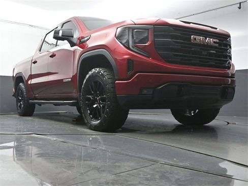 Used 2024 GMC Sierra 1500 Elevation w/ Elevation Premium Package image 30