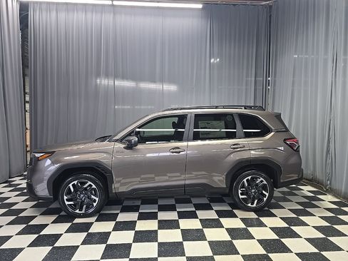 New 2025 Subaru Forester Premium image 18