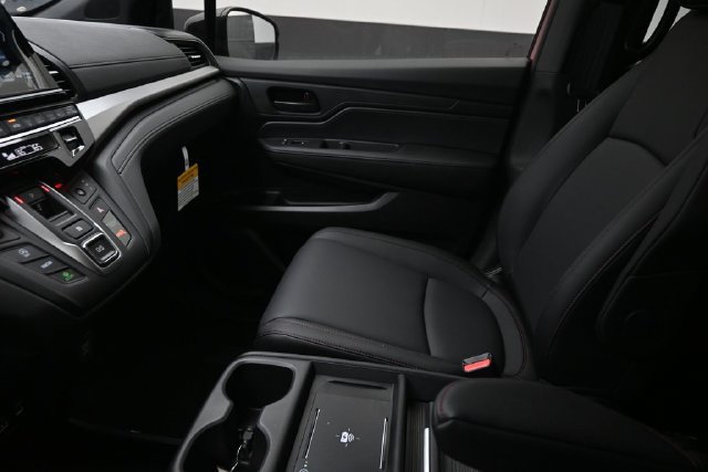 New 2026 Honda Odyssey Sport-L image 13