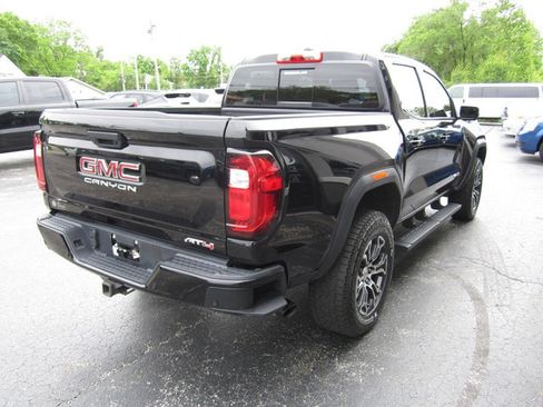 Used 2023 GMC Canyon AT4 w/ AT4 Premium Package AWD/4WD image 4