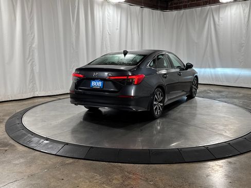 Used 2022 Honda Civic EX image 9