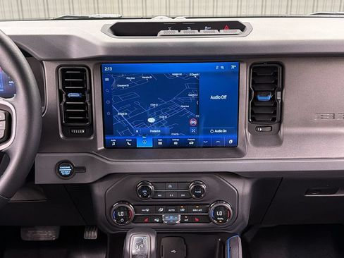 Used 2024 Ford Bronco Black Diamond AWD/4WD image 27