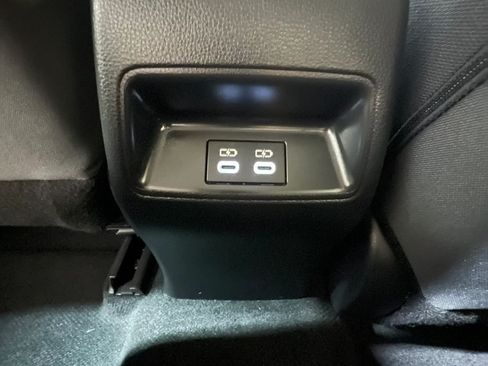 Used 2025 Toyota Corolla LE FWD image 22