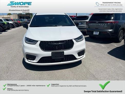 Certified 2024 Chrysler Pacifica Limited FWD image 2