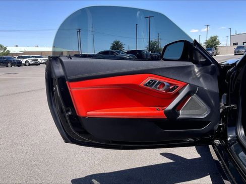 Used 2022 BMW Z4 M40i w/ Premium Package RWD image 17