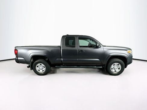 Used 2018 Toyota Tacoma SR RWD image 10
