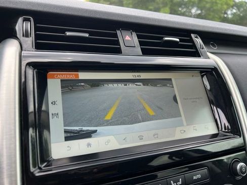 Used 2019 Land Rover Discovery HSE AWD/4WD image 43