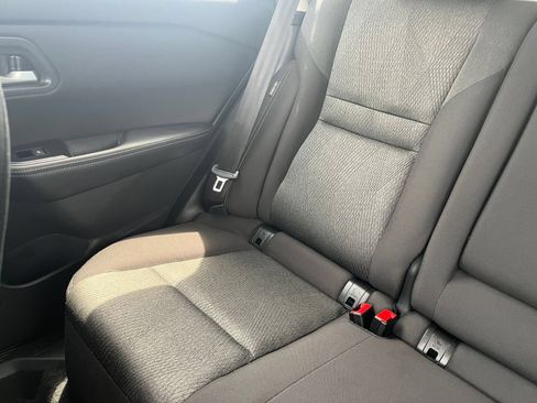 Used 2025 Nissan Rogue SV AWD/4WD image 44