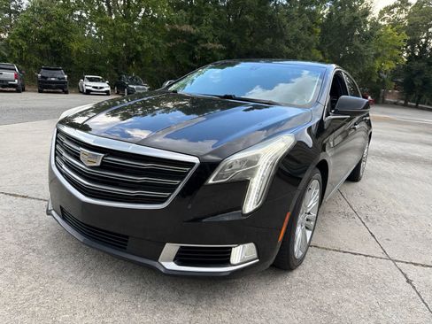 Used 2019 Cadillac XTS Luxury FWD image 1