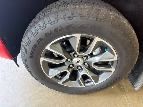 Used 2022 Chevrolet Silverado 1500 RST AWD/4WD image 10
