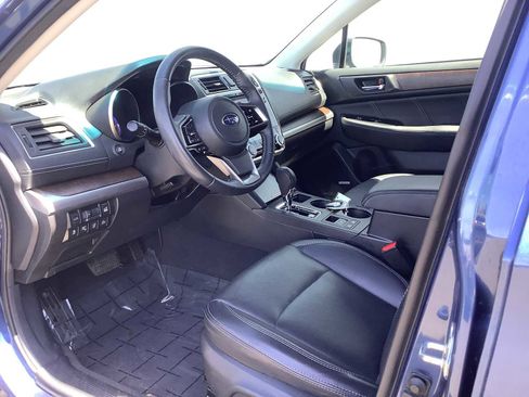 Used 2019 Subaru Outback 2.5i Limited image 3