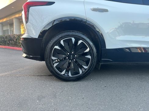 Used 2024 Chevrolet Blazer EV RS image 13