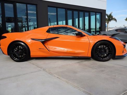 Used 2024 Chevrolet Corvette Z06 w/ Stealth Interior Trim Package image 2