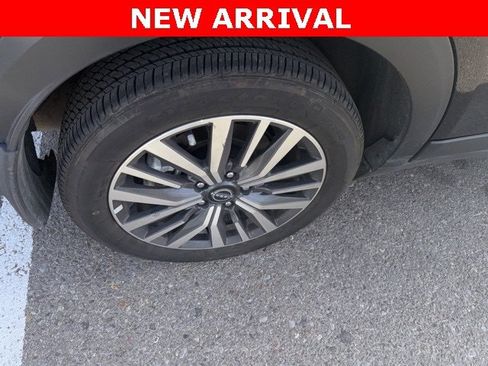 Certified 2024 Nissan Kicks SV image 8