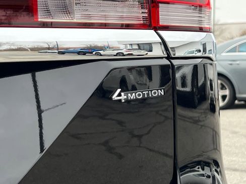 Certified 2026 Volkswagen Atlas SE image 7