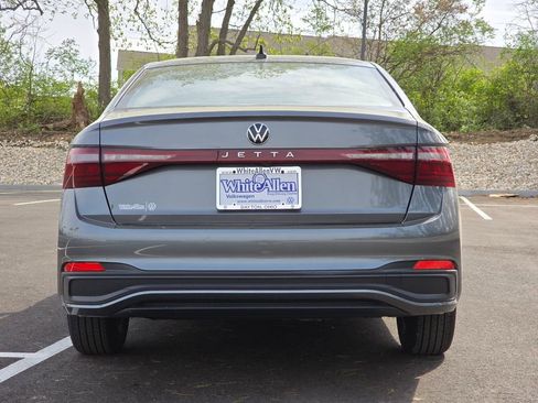 Used 2025 Volkswagen Jetta Sport FWD image 19