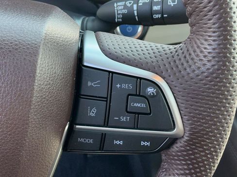 Certified 2023 Toyota Sienna Platinum AWD/4WD image 22