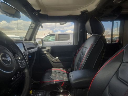 Used 2014 Jeep Wrangler Unlimited Sport w/ Quick Order Package 24S AWD/4WD image 5