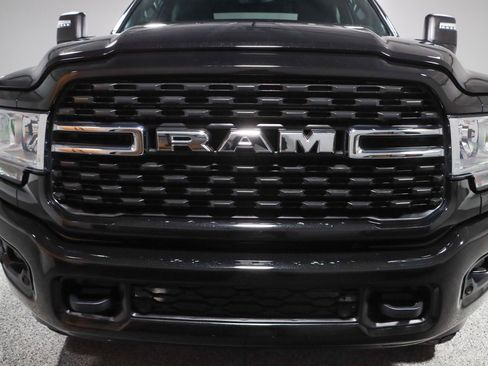 Used 2024 RAM 2500 Big Horn w/ Safety Group AWD/4WD image 5