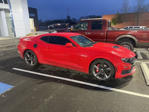 Used 2019 Chevrolet Camaro SS image 6