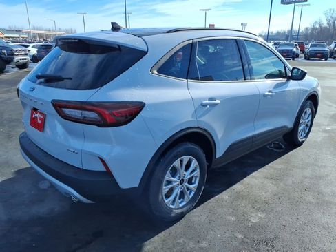 New 2026 Ford Escape Active w/ Active Premium Tech Pack image 3