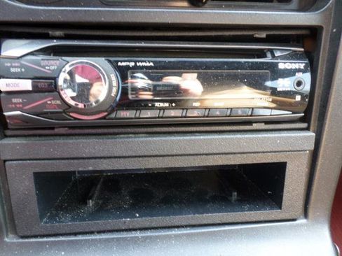 Used 1997 MAZDA MX-5 Miata M-Edition image 12