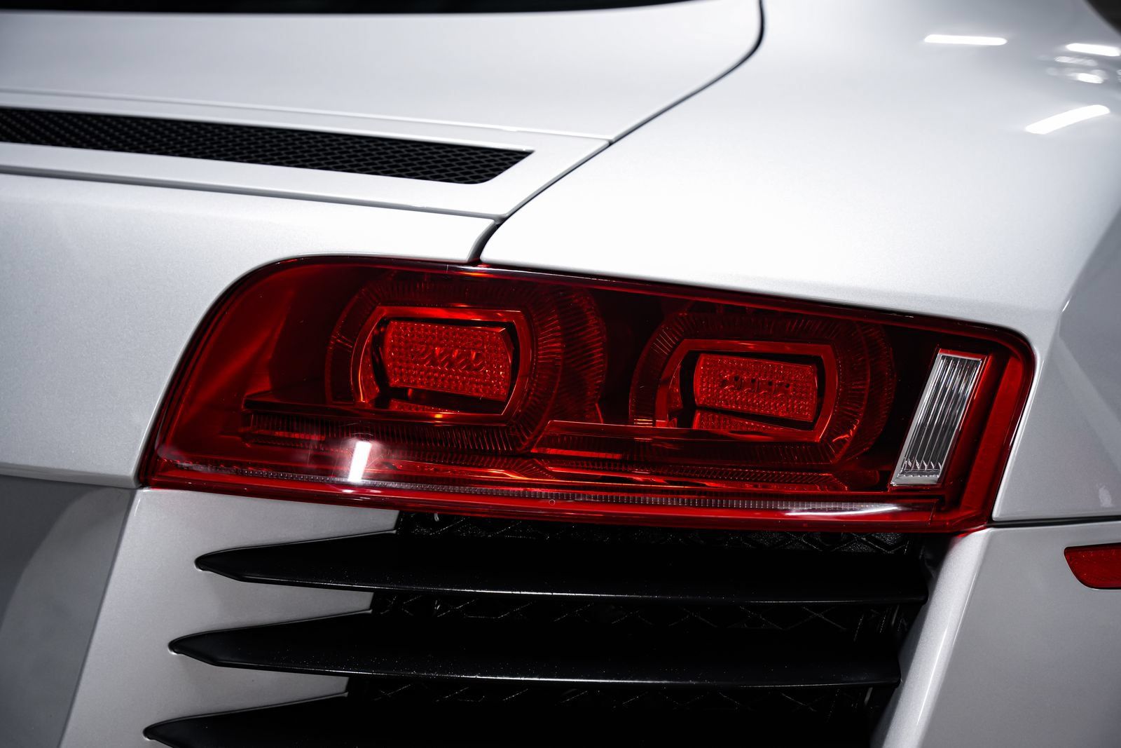 Used 2008 Audi R8 V8 AWD/4WD image 32