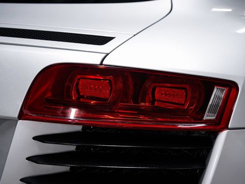 Used 2008 Audi R8 V8 AWD/4WD image 32