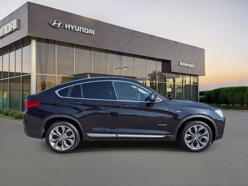 Used 2016 BMW X4 xDrive28i AWD/4WD image 2