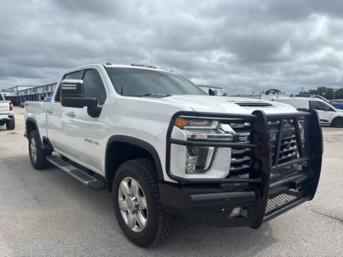 Used 2022 Chevrolet Silverado 2500 LTZ w/ LTZ Convenience Package AWD/4WD image 3